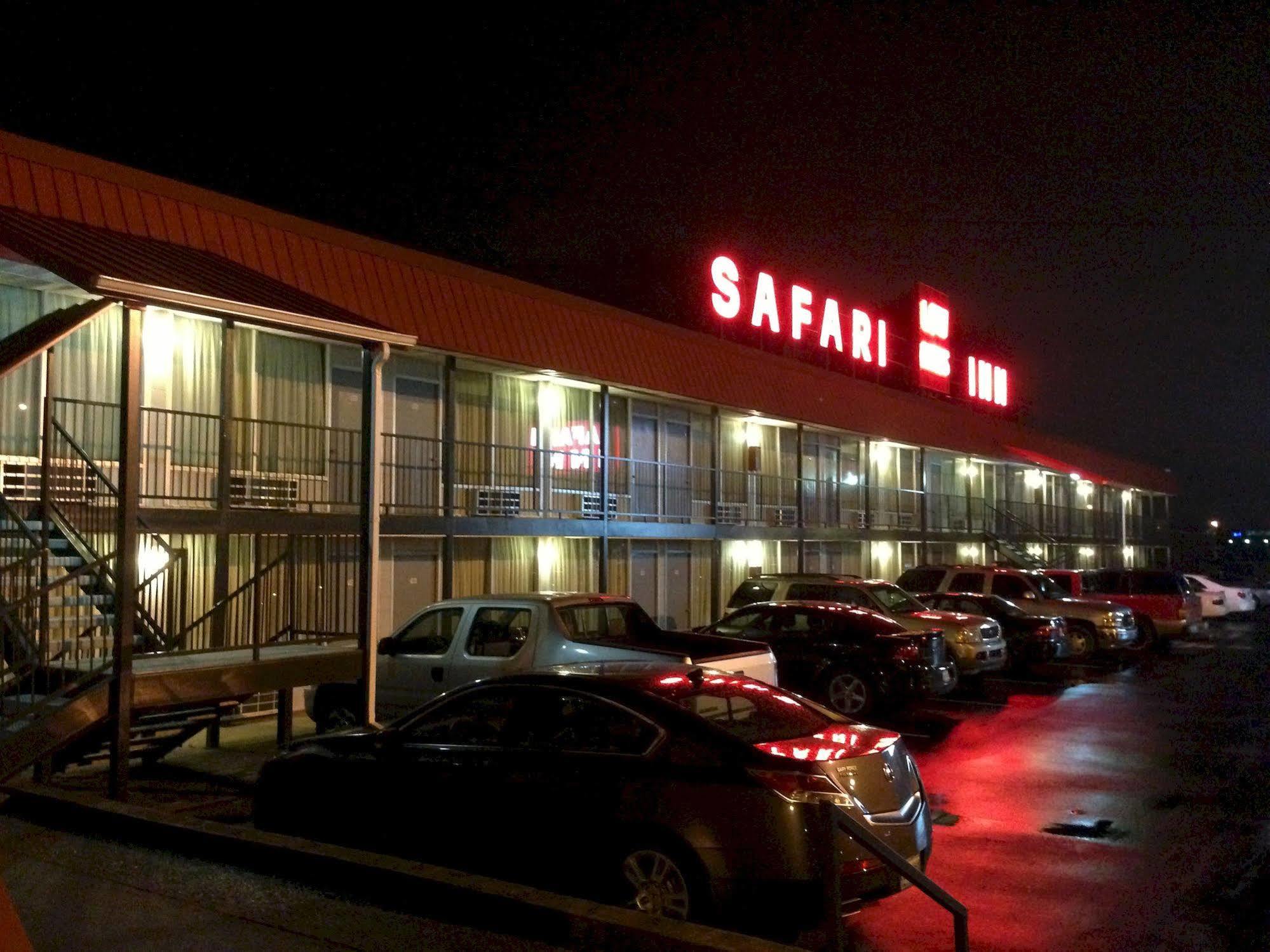Safari - Motel